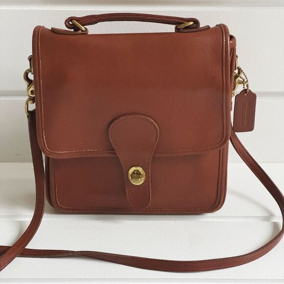 Coach Vintage Station Bag In British Tan Leather With Brass Hardware Style #5130 - Picture 1 of 14